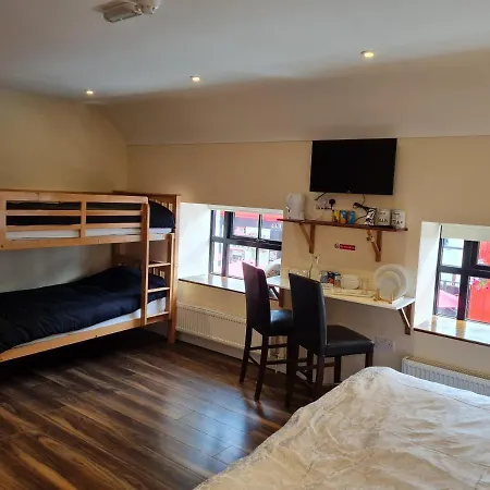 Ridge-rock 3* Carrick on Shannon