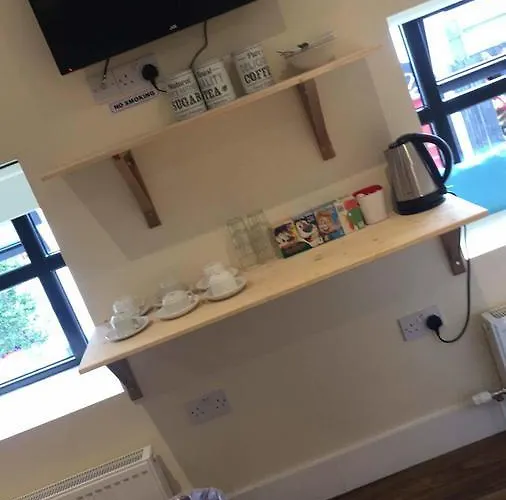 Ridge-rock Carrick on Shannon